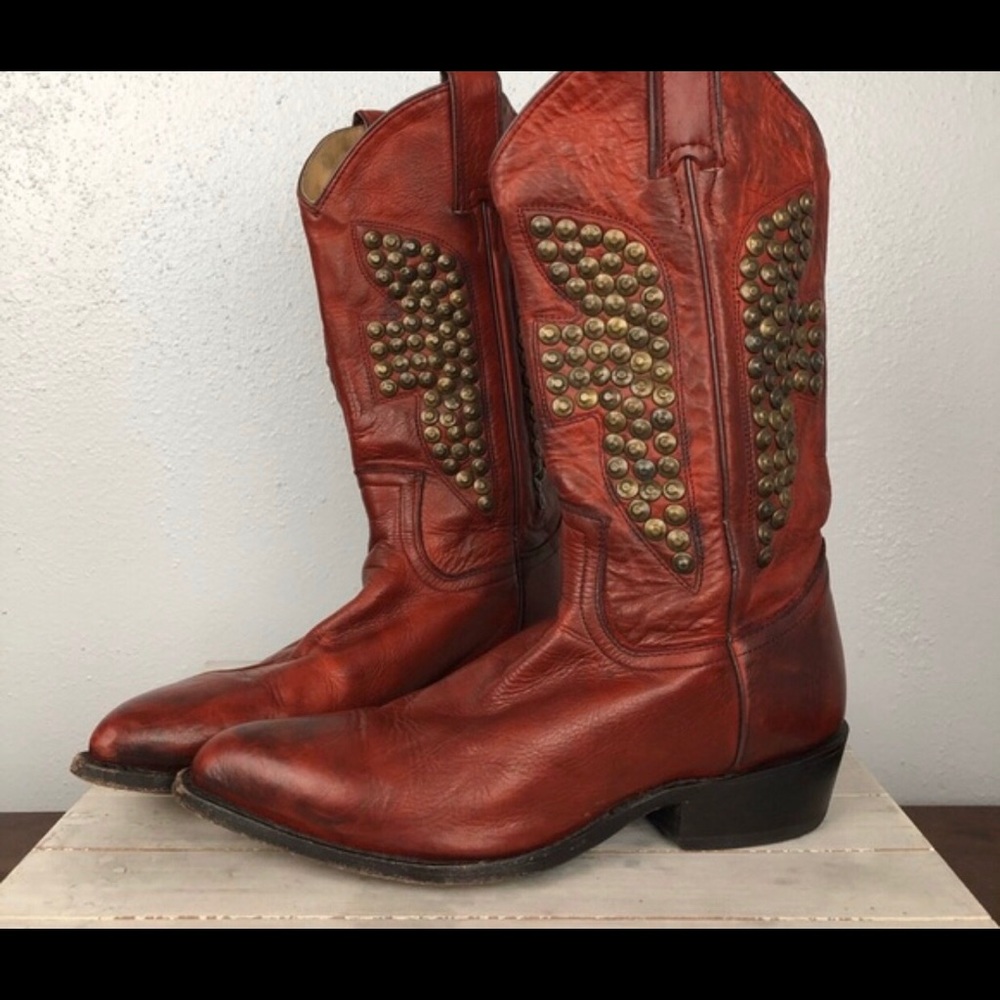 Frye Billy studs hammered boots